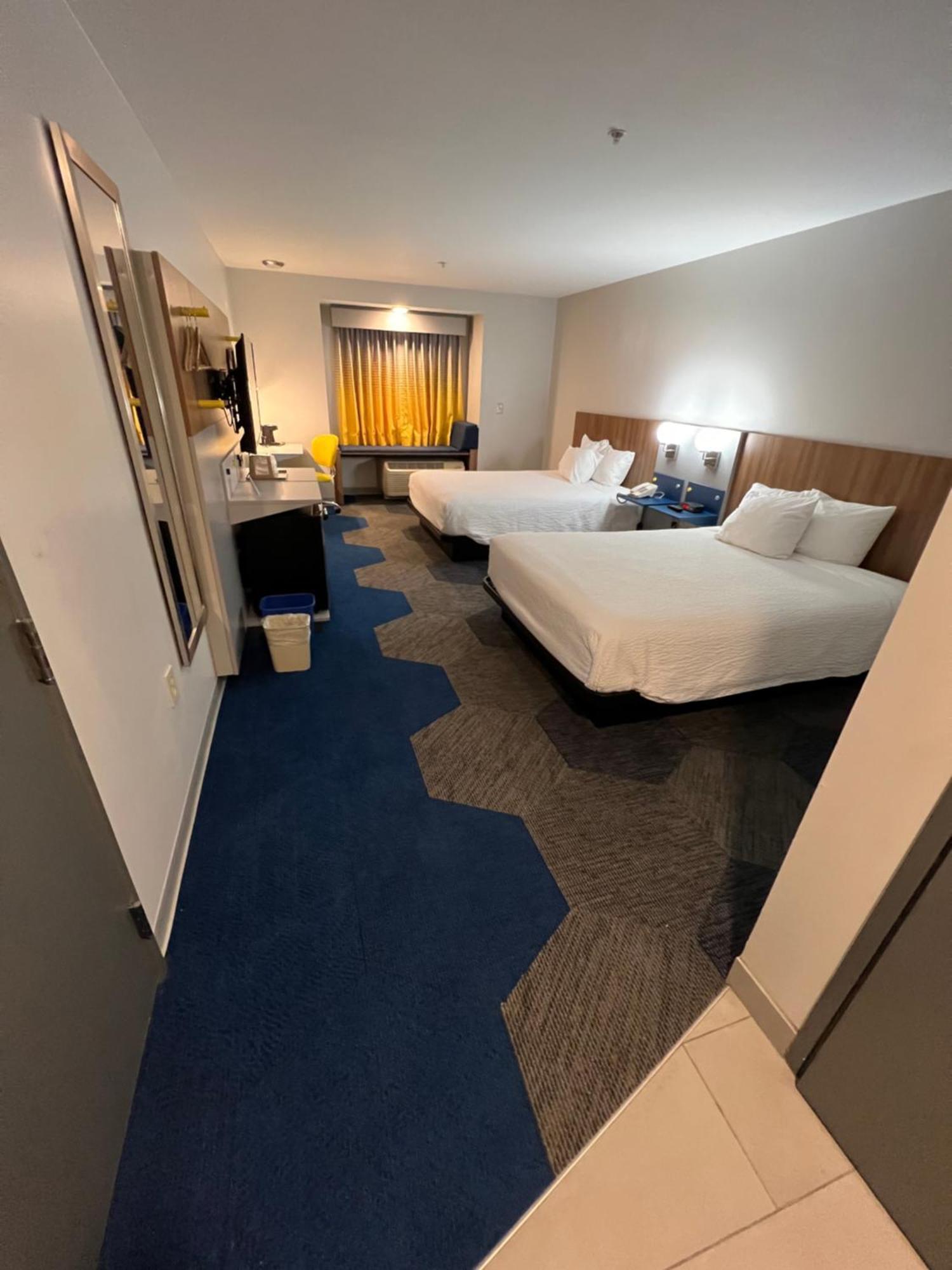 Microtel Inn & Suites By Wyndham Charlotte/Northlake Exterior photo